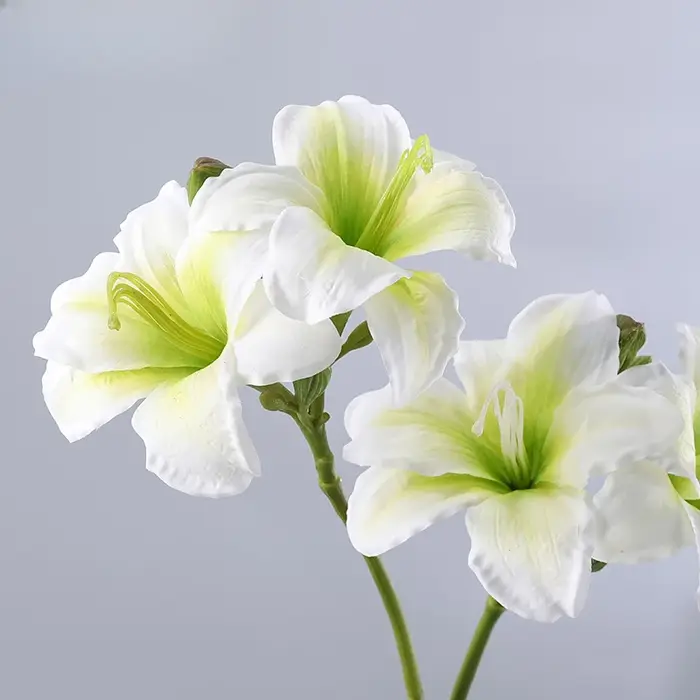 Fleur de lys artificielle pour la décoration de la maison