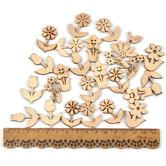 Décoration de fleurs en bois naturel