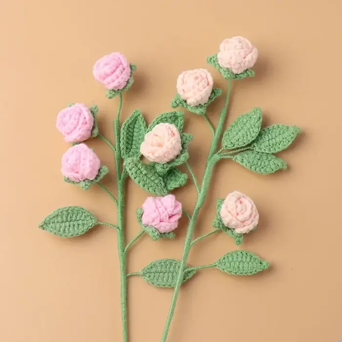 Bouquet de roses tricotées au Crochet