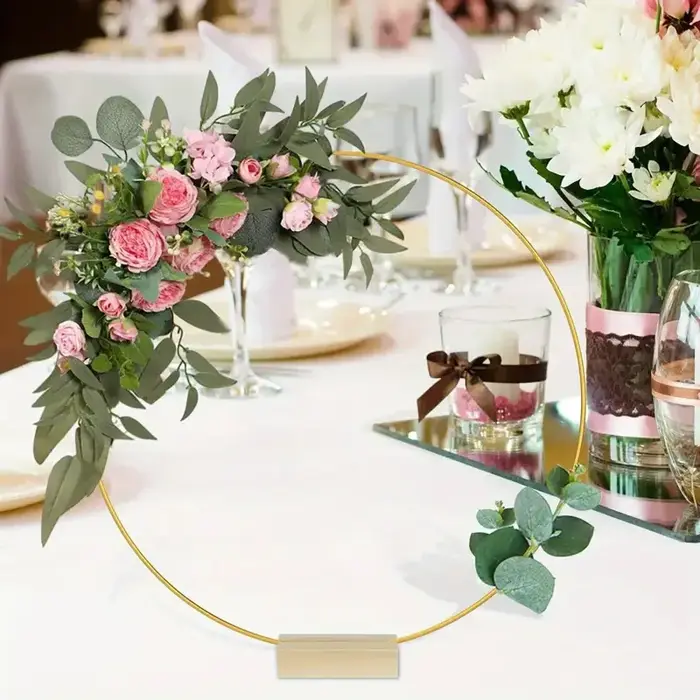 10 cerceaux floraux ronds en métal de 25 cm avec bases en bois pour décoration de table de mariage