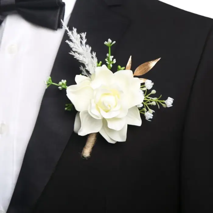 Fleurs artificielles pour marié