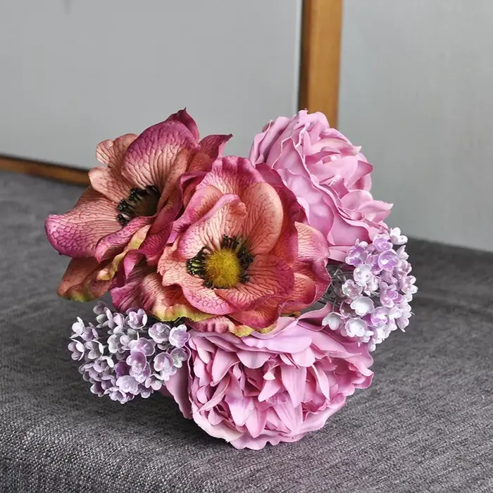 Bouquet de pivoines de montagne parfumées nordiques