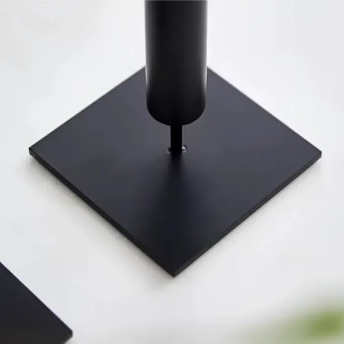 Vases à fleurs séchées en métal