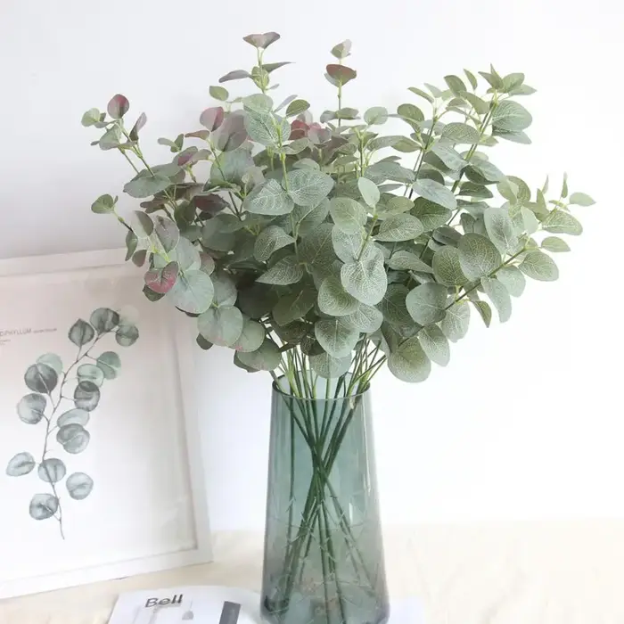 Feuilles d'eucalyptus artificielles vertes