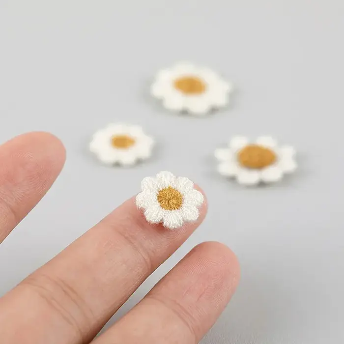 Fleurs pour loisirs créatifs