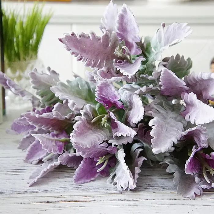 Plantes artificielles en velours