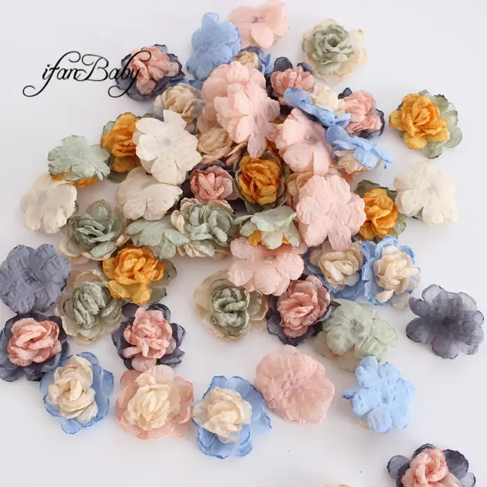 Décorations florales en mousseline de soie