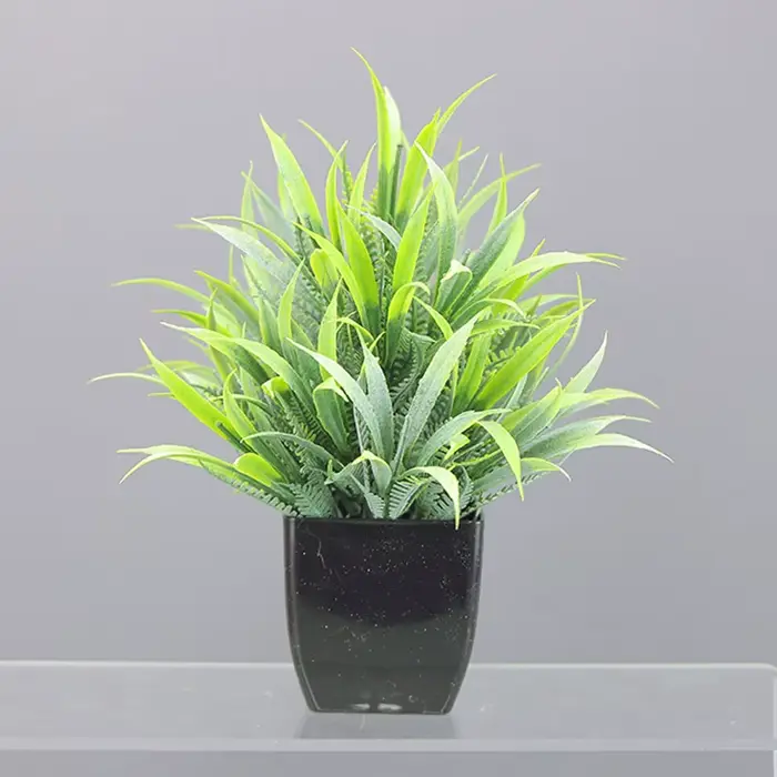 Plantes artificielles bonsaï vert en pot