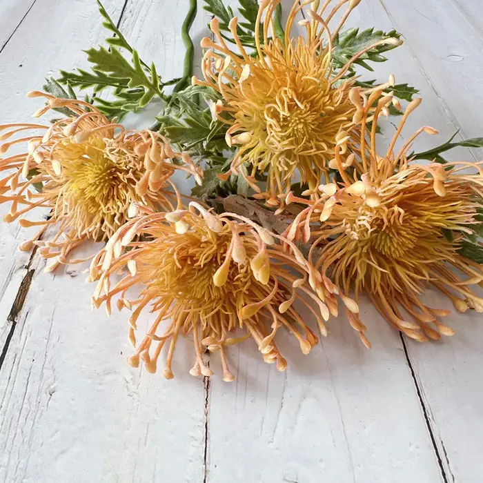 Grande fleur de chrysanthème araignée artificielle réaliste
