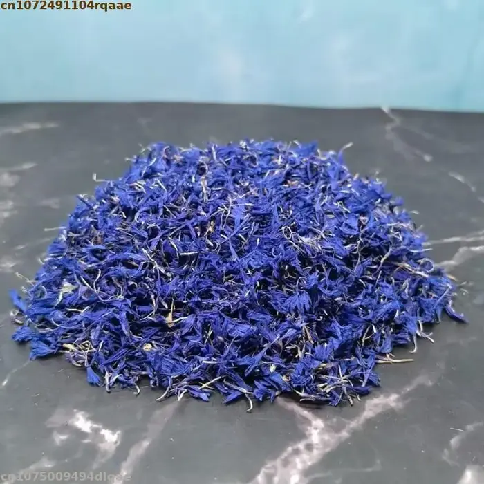 Pétalon de fleur séchée de bleu naturel