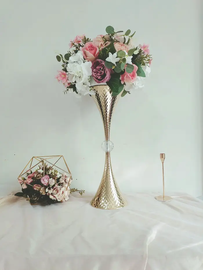 Vase doré en forme de trompette, centre de Table de mariage en cristal, pour événement, route, Vases à fleurs délicats pour la décoration de la maison