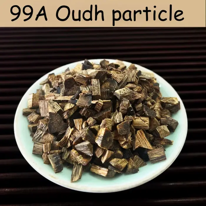 Oud - Bakhoor aromatisé infusé au parfum d'oud | Copeaux de bois d'encens à l'arôme boisé chaud et laiteux