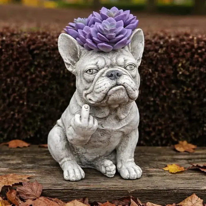 Pot de fleurs en résine en forme de bouledogue français grincheux