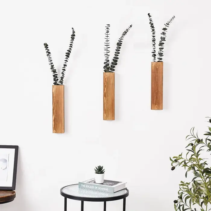 Jardinière murale en bois