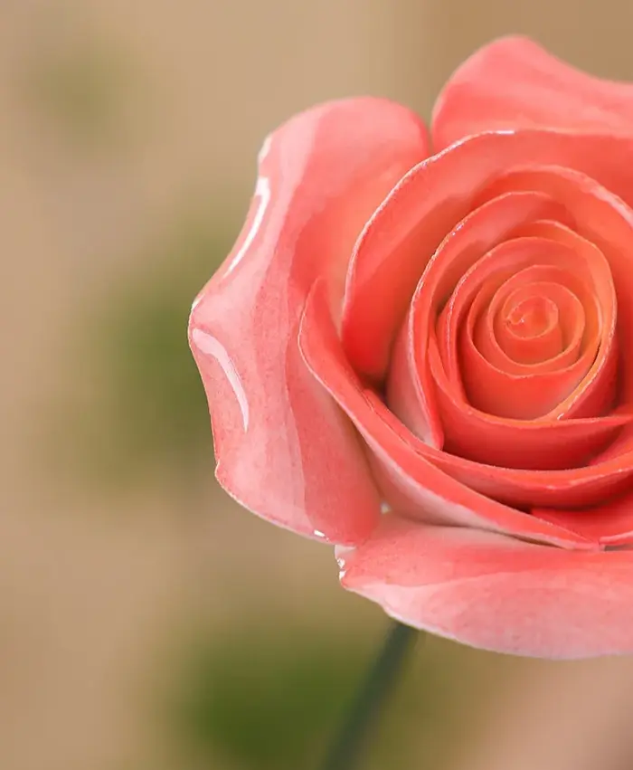 Fleur en porcelaine, Rose en céramique