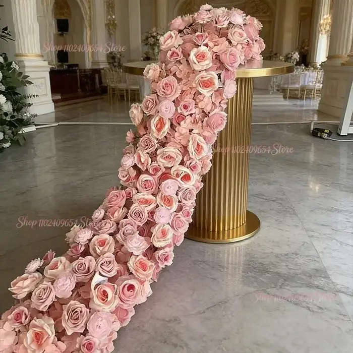 Chemin de table, composition florale pour canapé et sol
