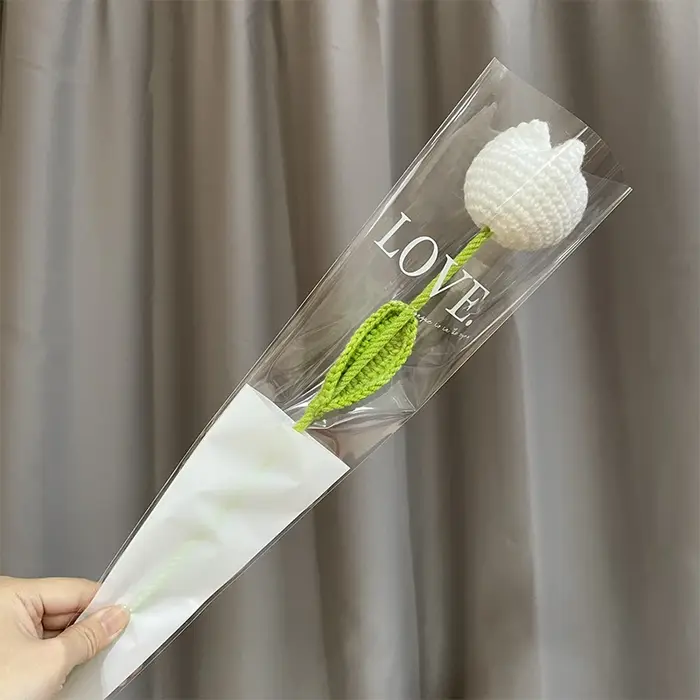 Bouquet de fleurs artificielles tissées à la main