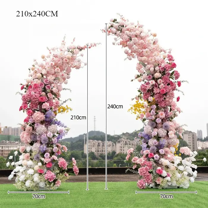 Arc de roses en fausse corne de Luxe
