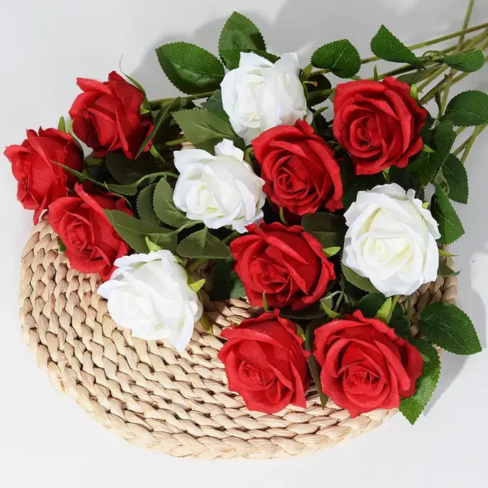Roses artificielles en soie marron à 9 têtes