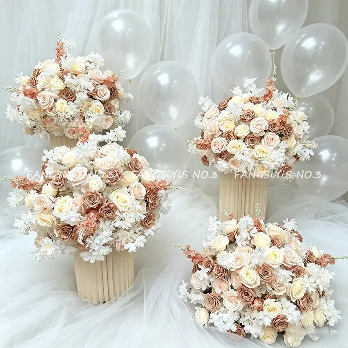 Boule de fleurs artificielles 70 cm (hortensia et rose) pour allée de mariage