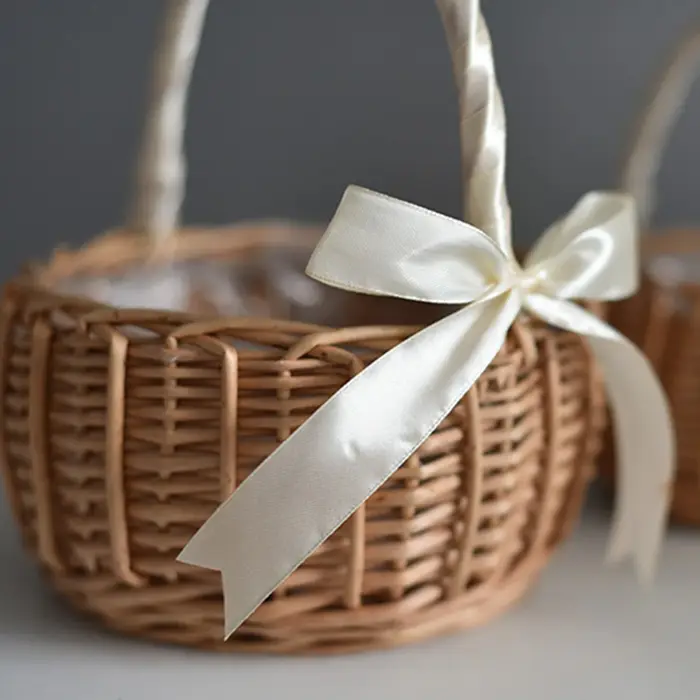 Panier de fleurs de mariage tissé à la main avec poignée