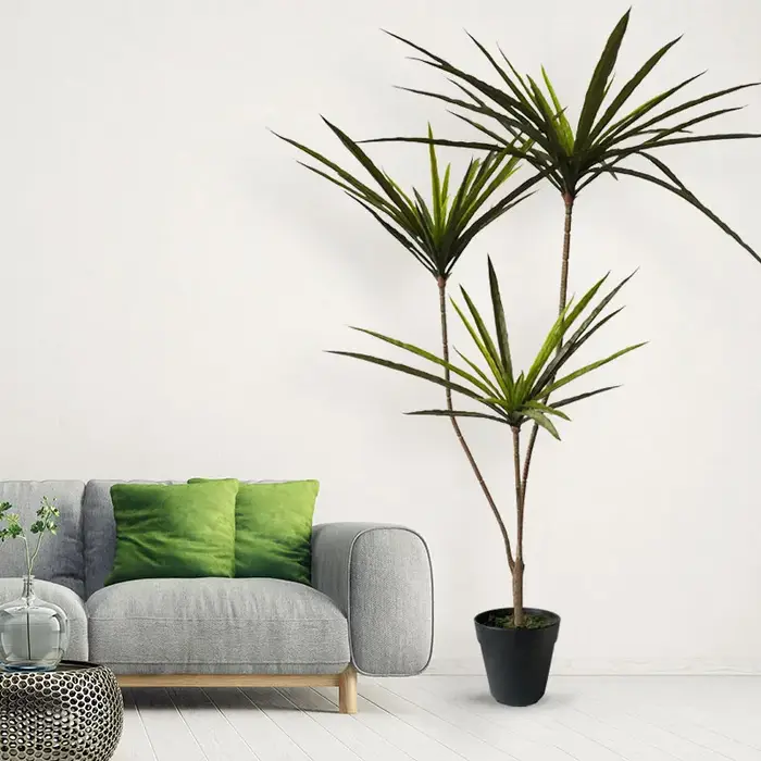 Grandes plantes de Dracaena artificielles tropicales en pot