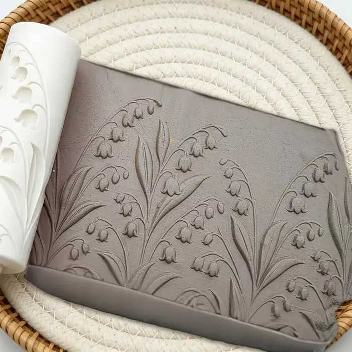 Rouleau de texture florale Muguet pour poterie souple