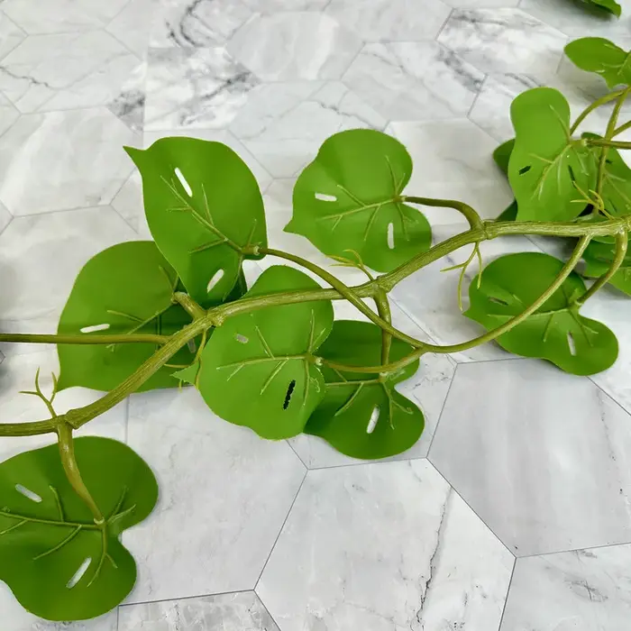 2 pièces de 1, 8 m de feuilles artificielles en soie