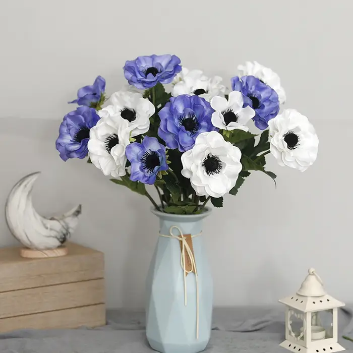 Fausses fleurs d'anémone à 3 têtes