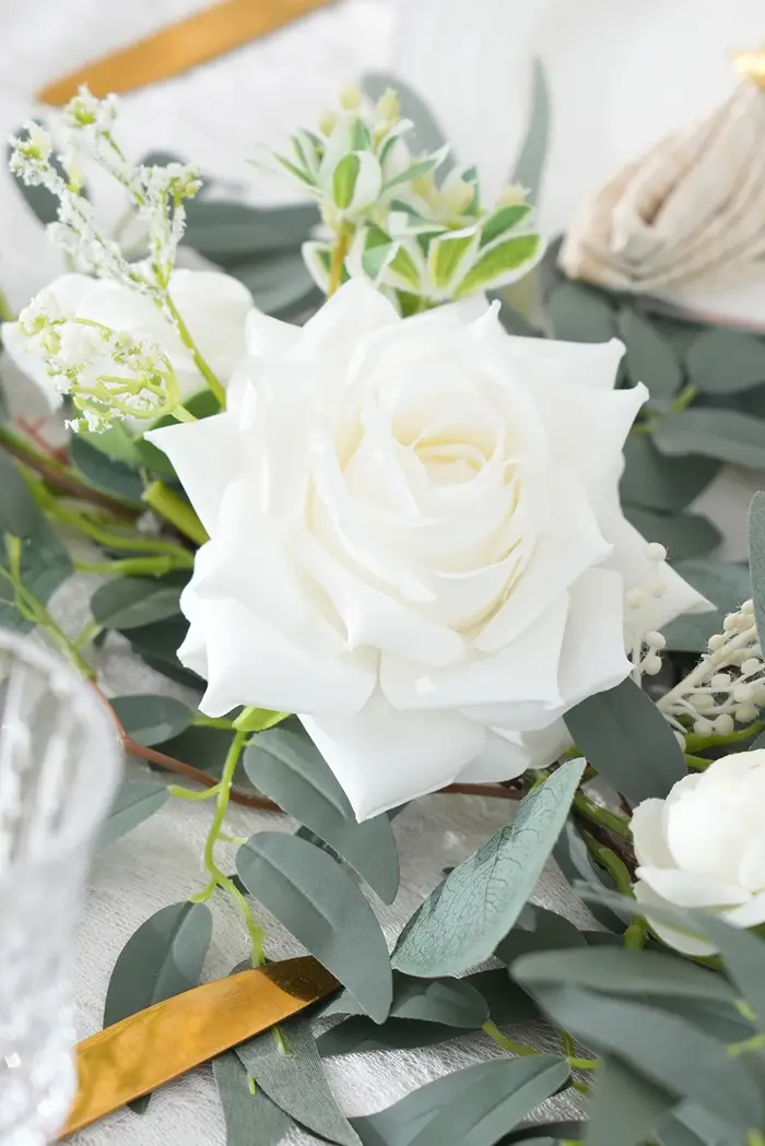 Guirlandes de fleurs artificielles de 7 pieds