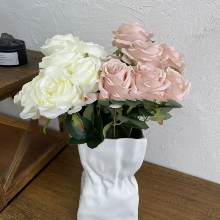 1 Bouquet de 9 Têtes de Roses Artificielles