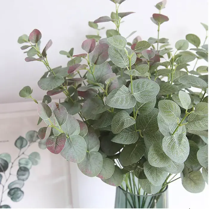 Plantes artificielles longues feuilles d'eucalyptus vertes