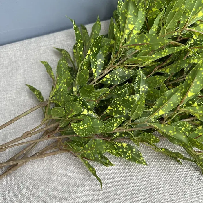 5 pièces de plantes artificielles vertes en bois et plastique