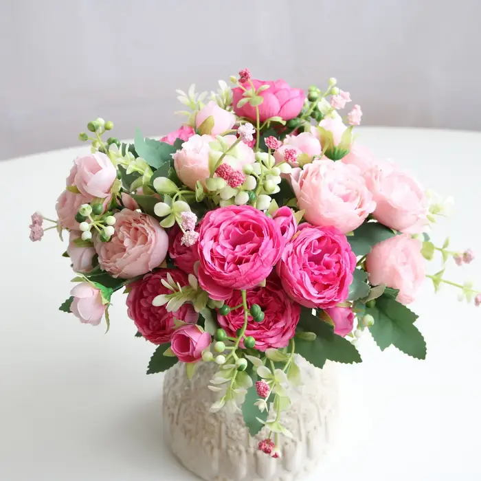 Fausses fleurs violettes en soie