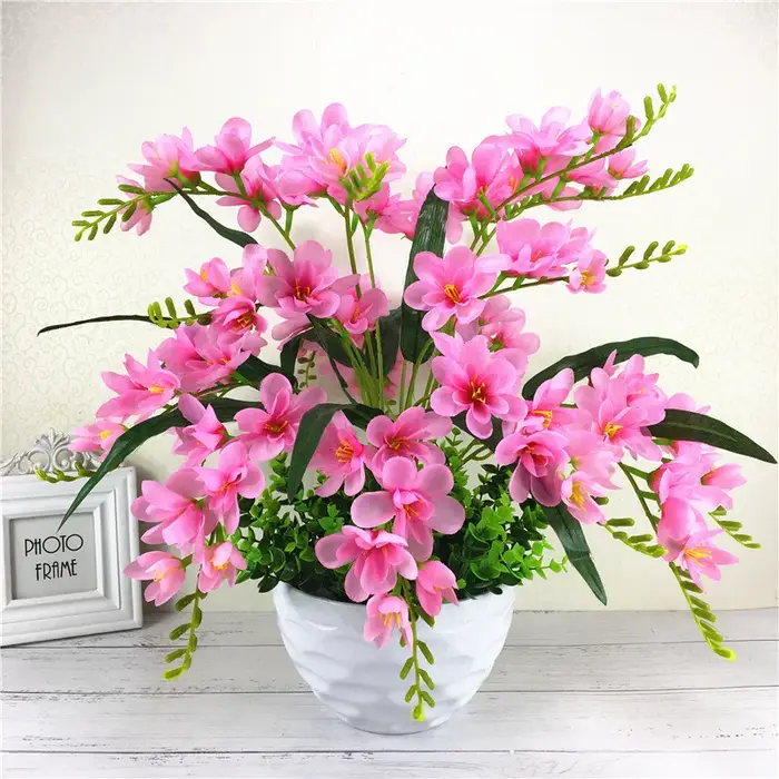 Fleurs de Freesia artificielles à 9 fourchettes