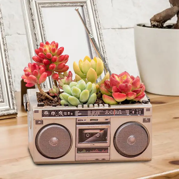 Jardinière multifonctionnelle en forme de Radio