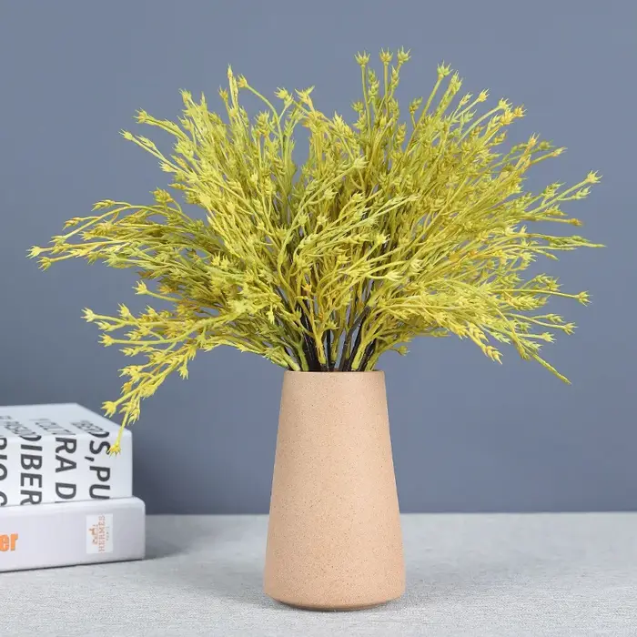 Plante d'herbe artificielle pour amoureux