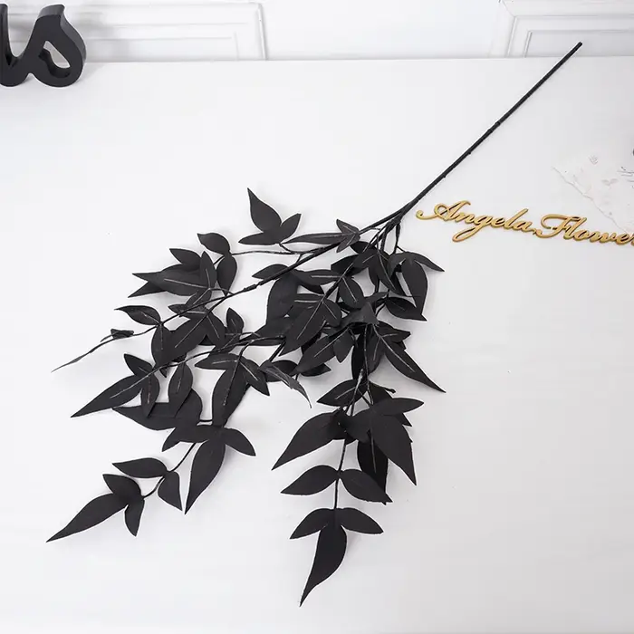 Feuilles de plantes artificielles noires en soie
