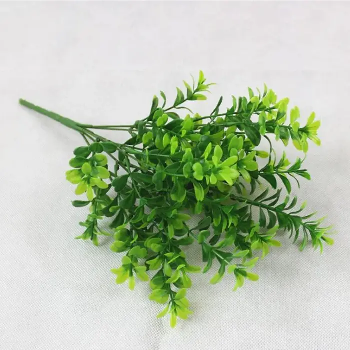 Plantes artificielles en plastique d'eucalyptus