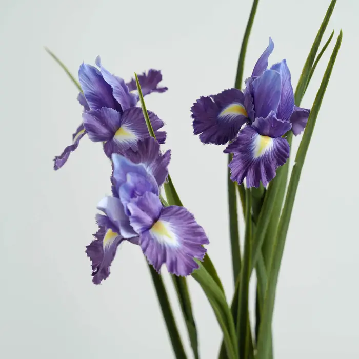 Arrangement de fleurs en tissu de fleurs d'iris artificielles