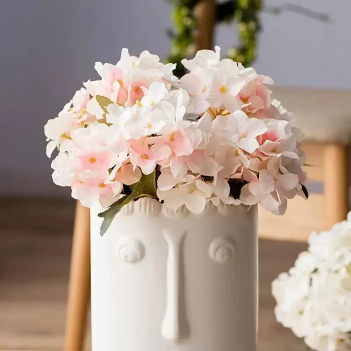 Fleurs artificielles en soie