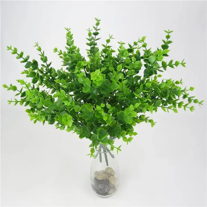 Plantes artificielles en plastique