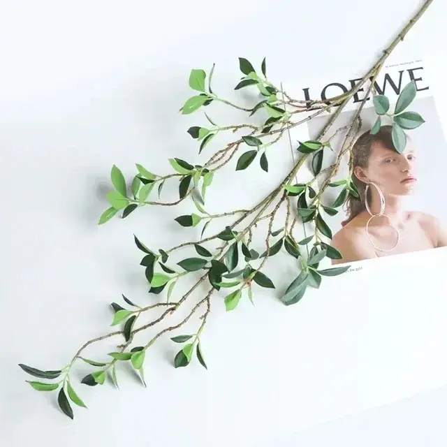 Tenuifolia Ficus feuilles d'arbre plantes artificielles Branches longue tige maison décoration de mariage Table extérieure jardin fausse plante