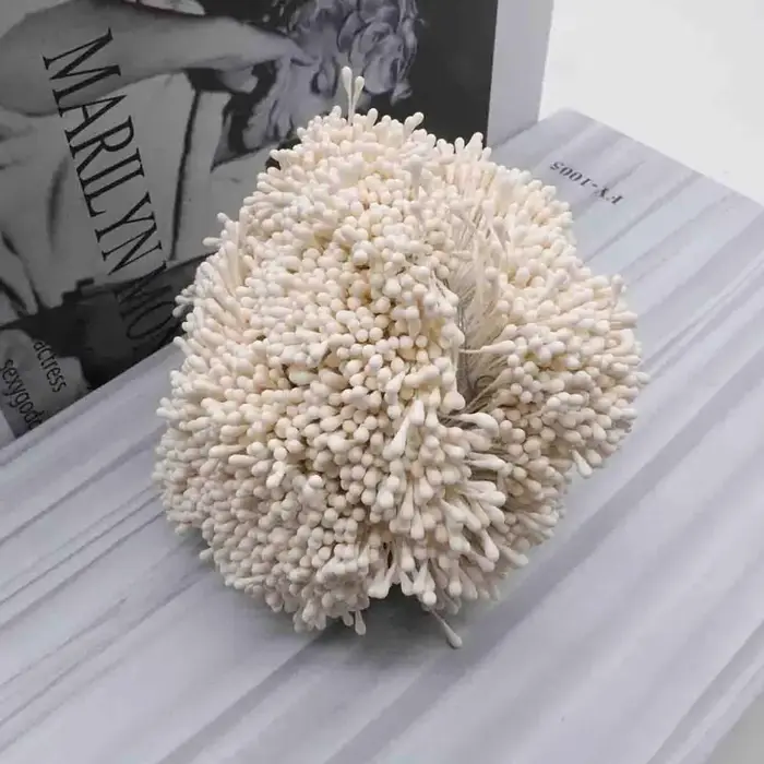 Mini fleurs artificielles en étamine faites à la main