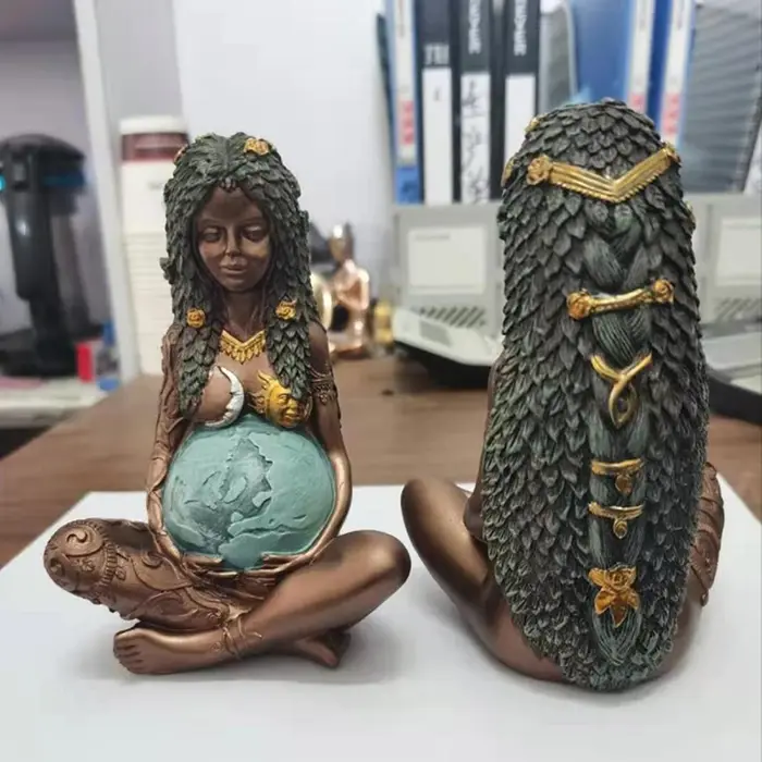 Gaia-Figurine de la Terre Mère Enceinte