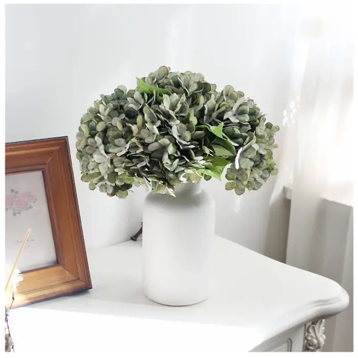 Vase d'hortensia en soie à fleurs artificielles