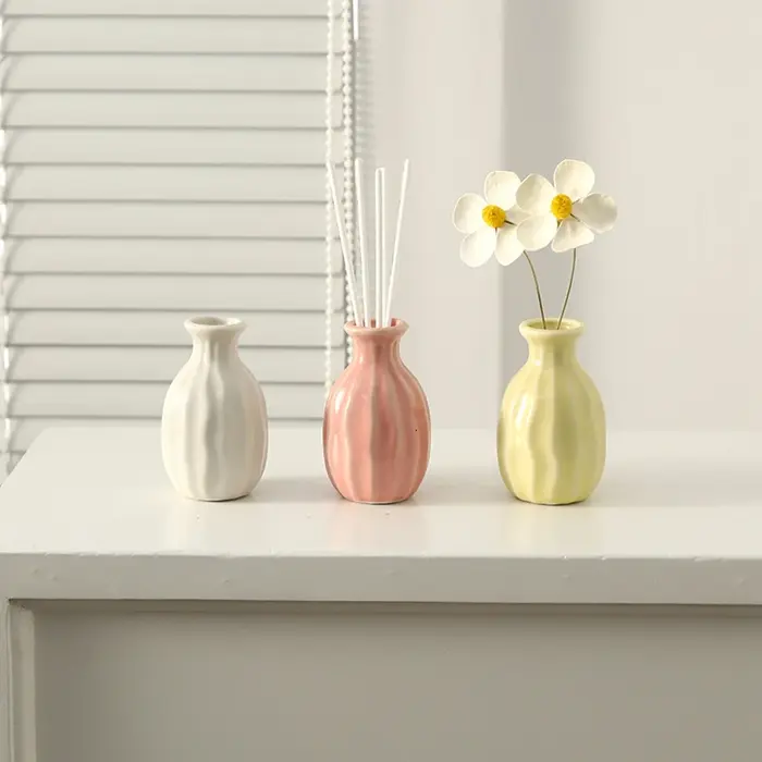 Mini vase à fleurs en céramique