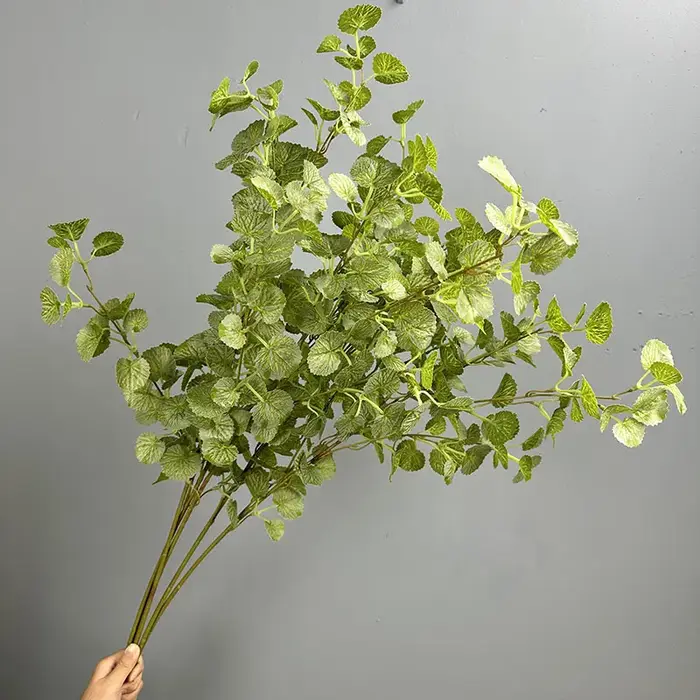 Plantes artificielles au toucher réel