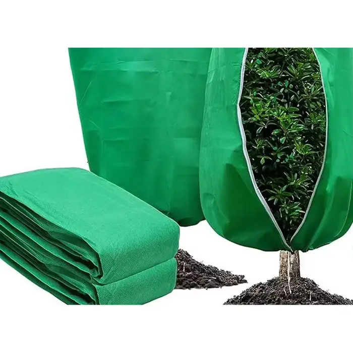 Couverture de protection hivernale pour plantes en pot