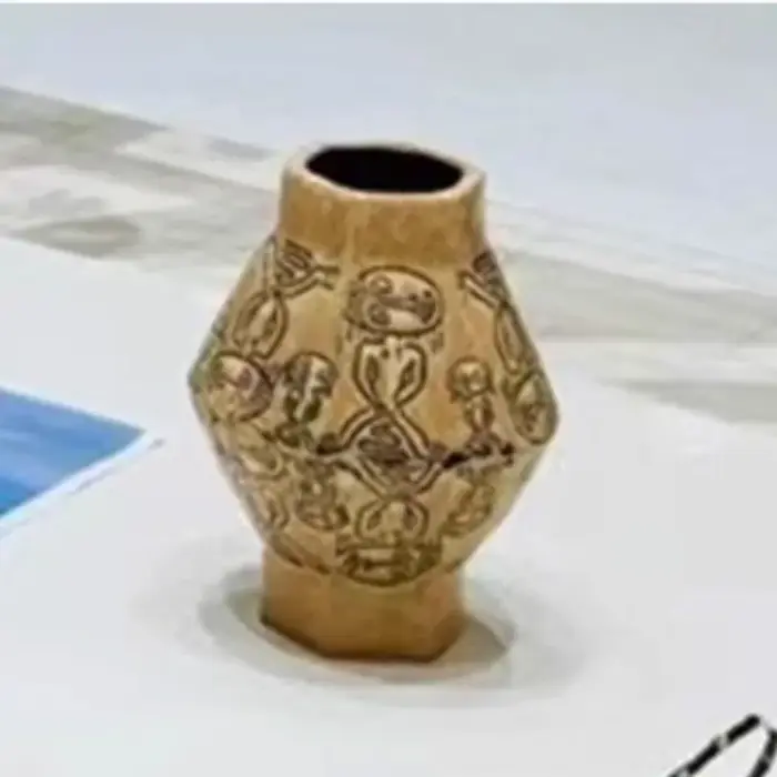 Vase Totem Tribal Vintage